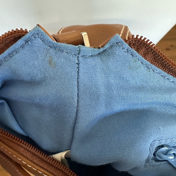 90’s Classic Tan Hobo Shoulder Bag - Picture 5 of 11